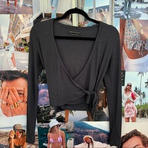 Urban wrap top